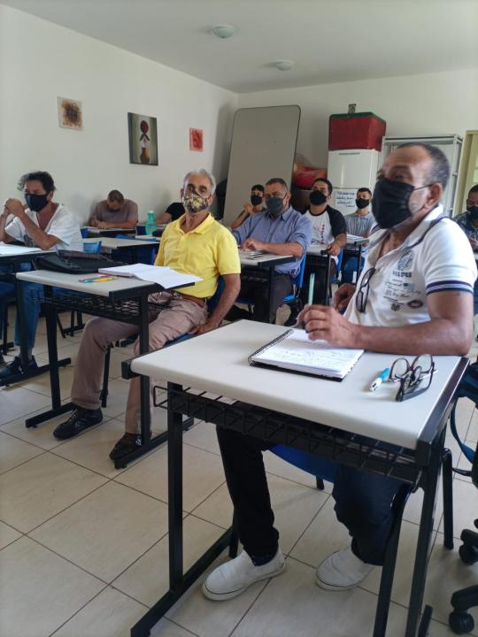 Foto 7 de 20 — Associação consegue parceria e leva curso profissionalizante para moradores do bairro